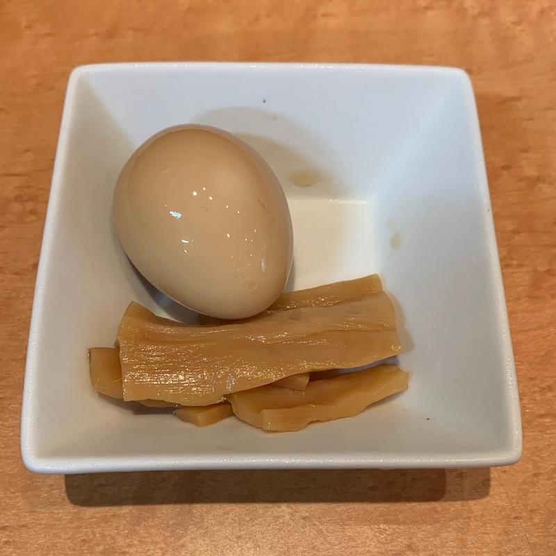 味付け玉子(元祖ニュータンタンメン本舗 京町店)