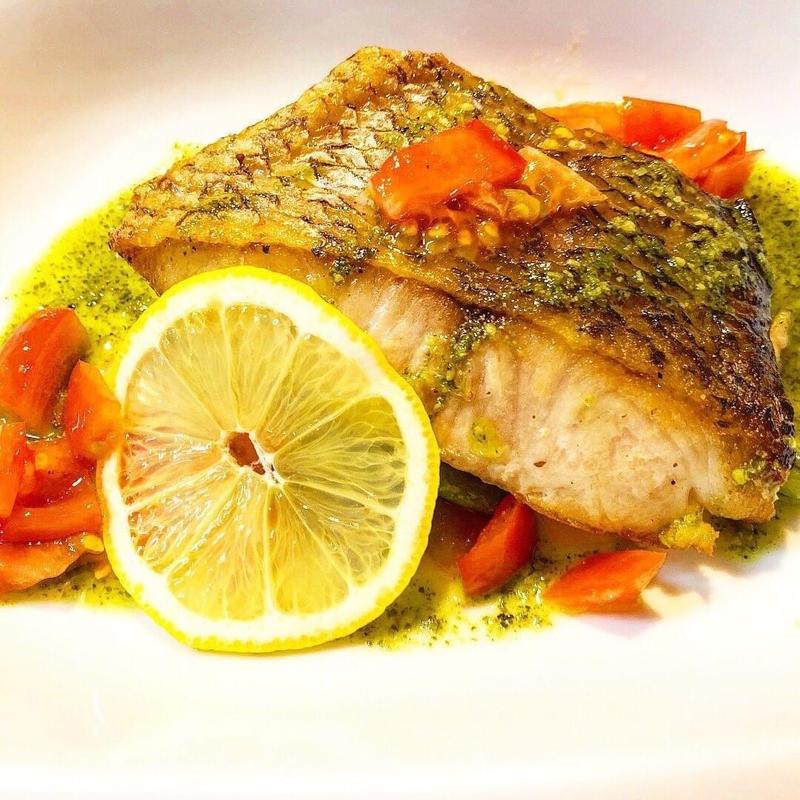 スズキのポワレ(アルビコッカ鎌倉)