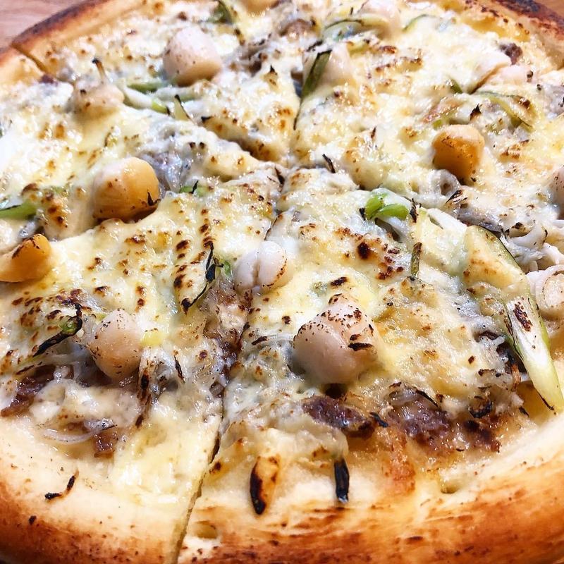 しらすと小柱のピッツァ(アルビコッカ鎌倉)