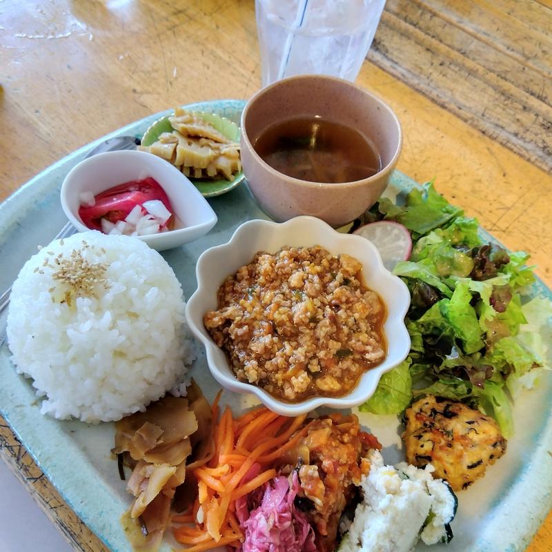 ガパオライス＋ドリンク(ヒジノワ　カフェアンドスペース （cafe&space）)