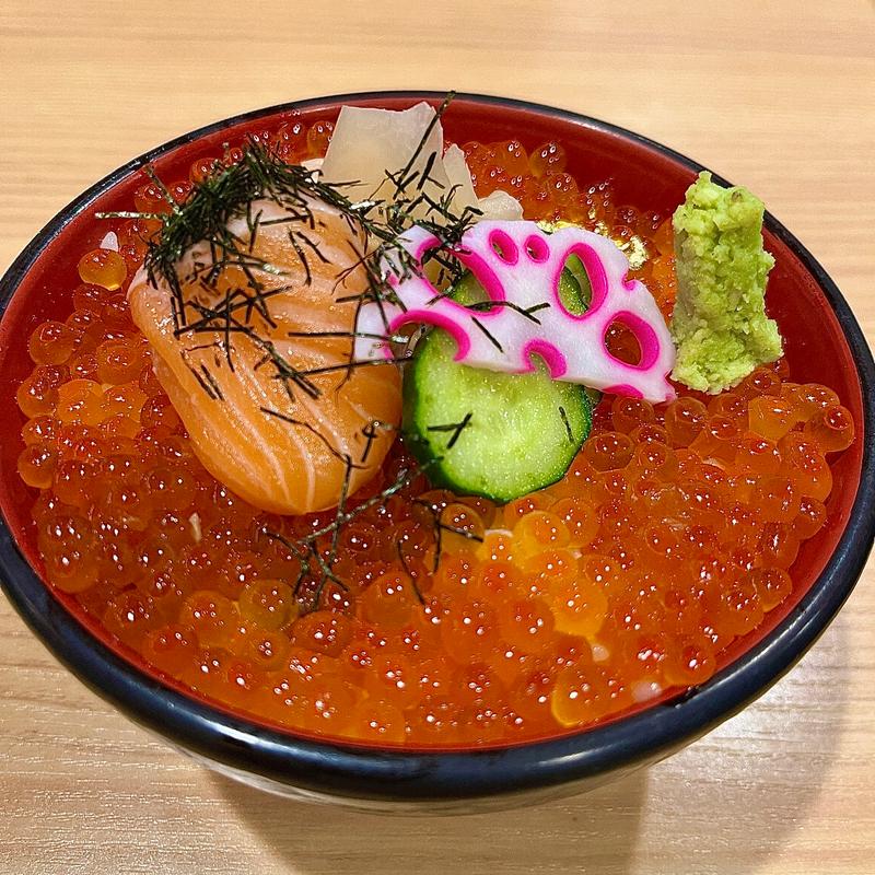 いくら丼(近江町海鮮 丼家ひら井 いちば館店)
