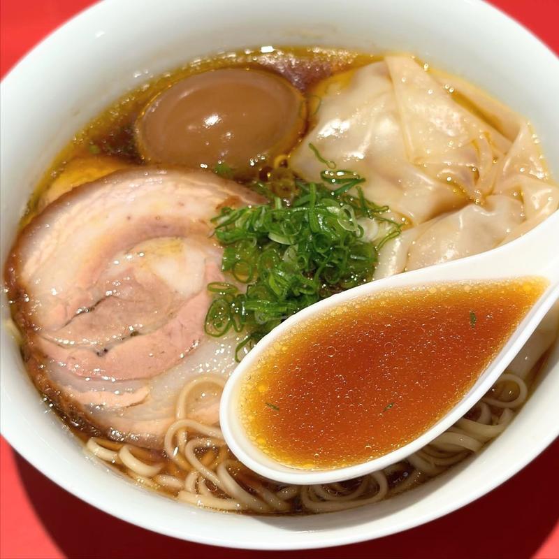 軍鶏ワンタンメン(中華そば カドヤ食堂 西宮ガーデンズ店)