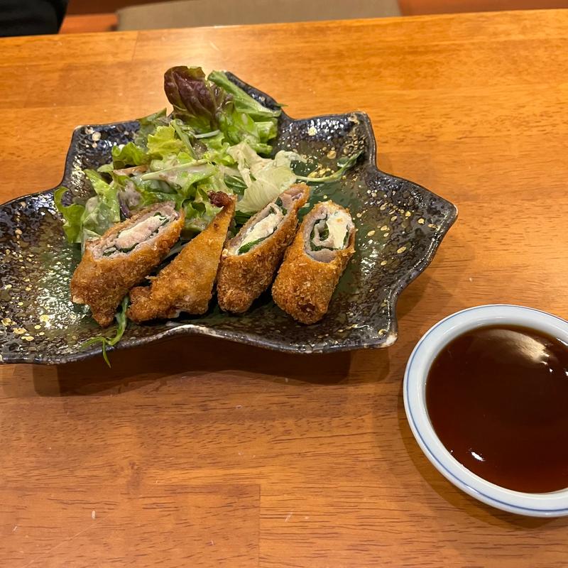 自家製 ミルフィーユカツ(豚ロースのしそチーズ巻き)(生そばあずま 長住店)