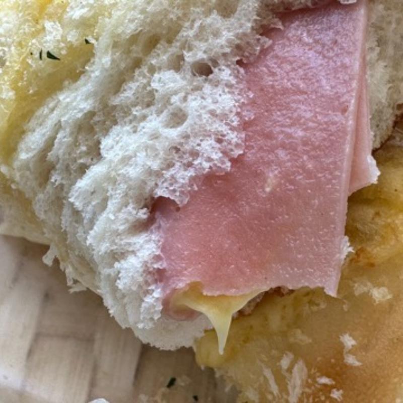 ハムチーズ(ハースブラウン 南万騎が原)