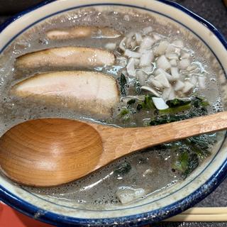 恋煮干し魚三(烈志笑魚油 麺香房 三く)