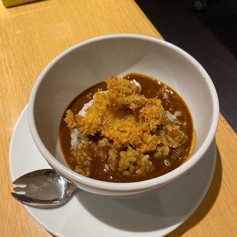 弐番亭のカツカレー(八咫烏)