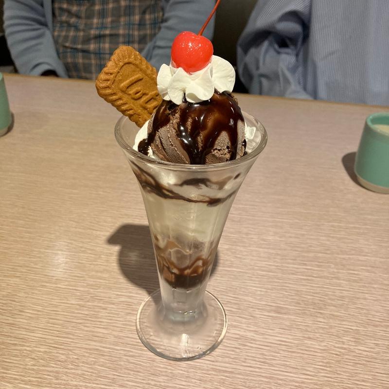 〆のチョコパフェ(北海道生まれ和食処とんでん 昭島店)