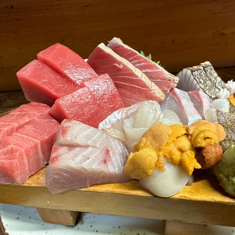 お刺身盛り合わせ(2人前)(とも家)