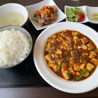 台湾酢豚&麻婆豆腐（レギュラーサイズ）(四川麻婆専家 辣辣 （シセンマーボーセンカ ラーラー）)