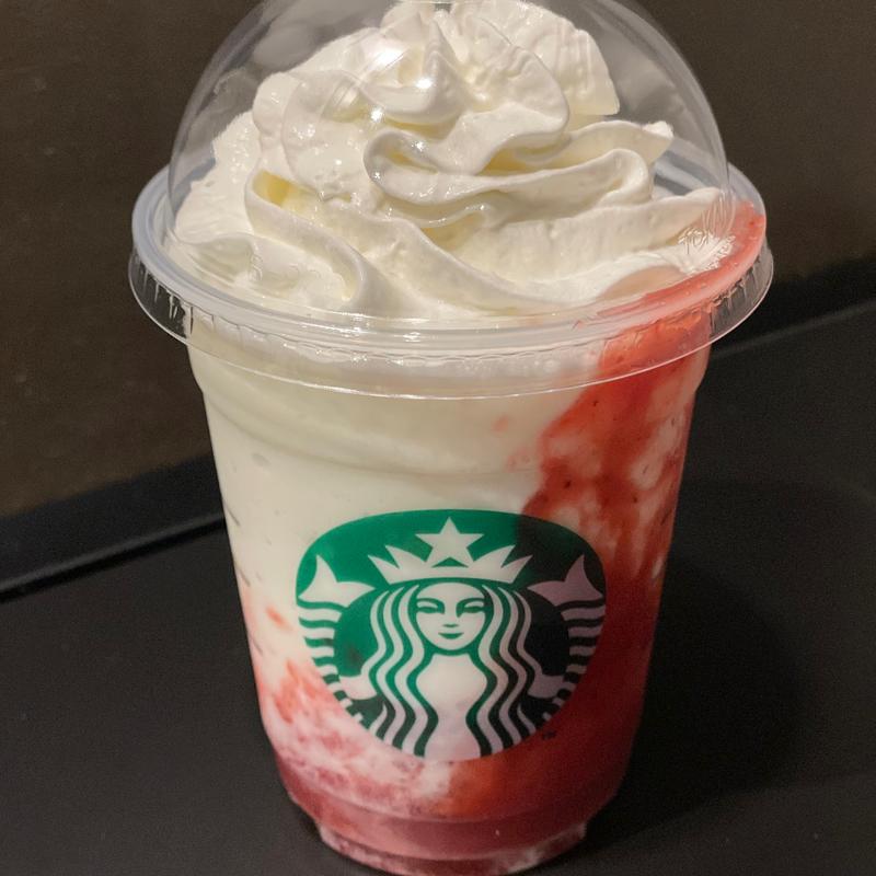 ストロベリーフラペチーノ(スターバックス コーヒー 町田金森店)
