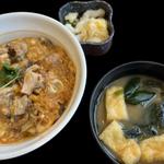 炭火焼き親子丼・みそ汁京風つけものセット