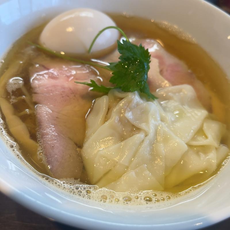 ワンタン白醤油そば(中華そば 馨 【かおる】)