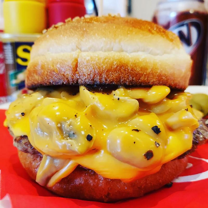 マッシュルームメルトチーズバーガー(13Diner)