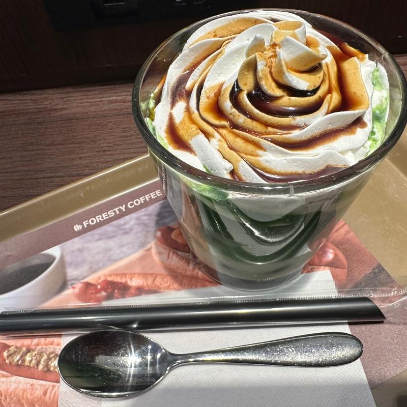 黒みつ抹茶ミルク(フォレスティコーヒー 海老名店)