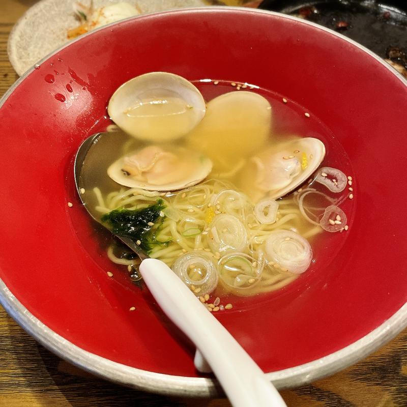 蛤スープと生海苔が香る はまぐりラーメン(はまぐり屋串左衛門)