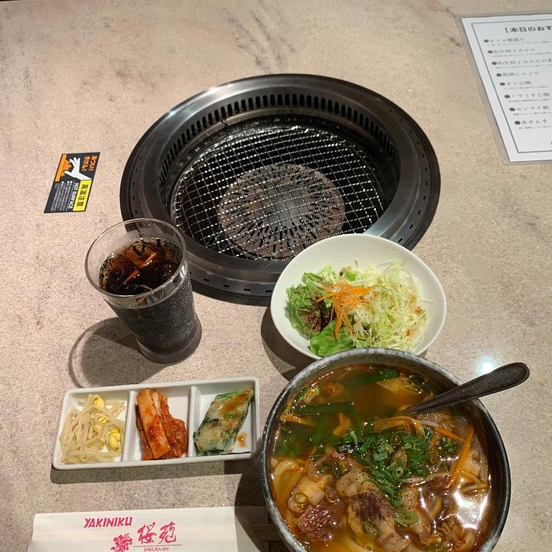 カルビスープランチ（うどん）(焼肉桜苑)