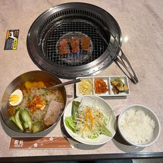冷麺ランチ（半ライス）(焼肉桜苑)