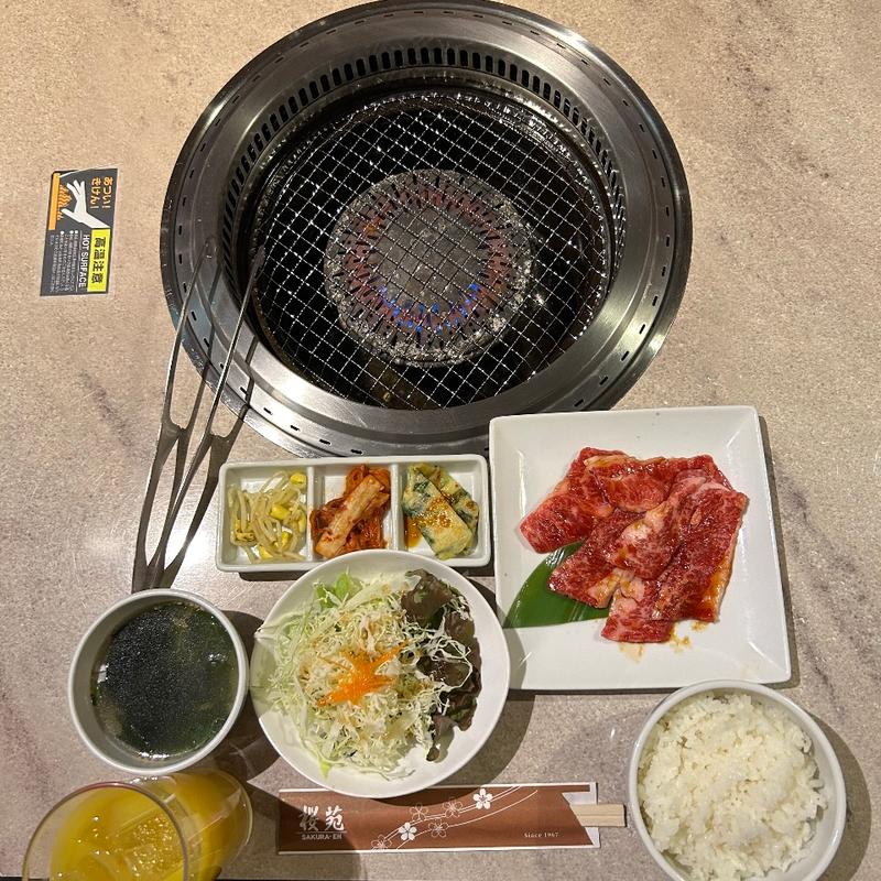 カルビランチ(焼肉桜苑)