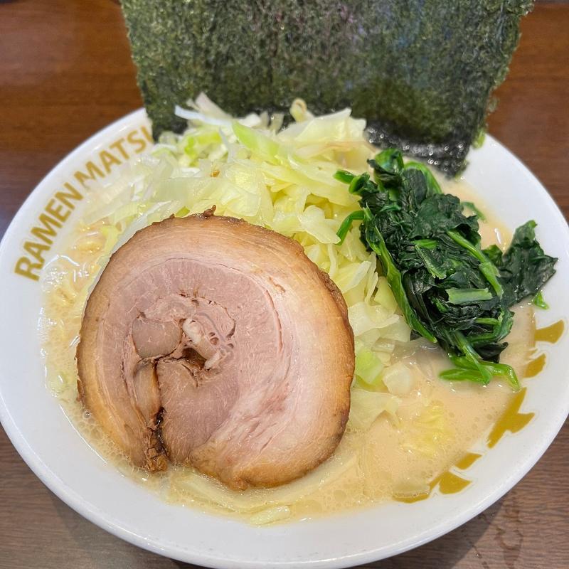 醤油豚骨ラーメン（並）(松壱家 戸塚店 （まついちや）)