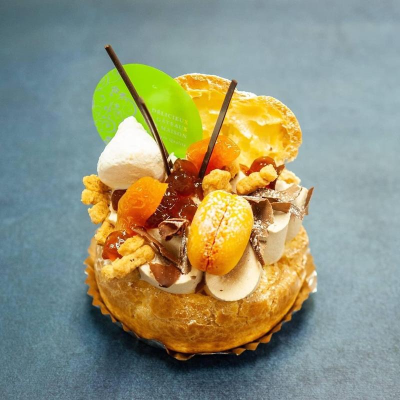 ロイヤルミルクティーシュークリーム(トリアノン洋菓子店 高円寺本店)