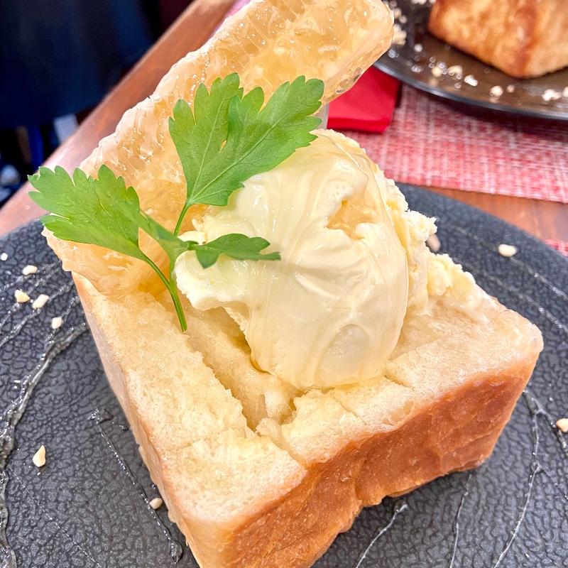 ぷるぷるはちみつブリュレぱん！(コーヒー＆トースト)