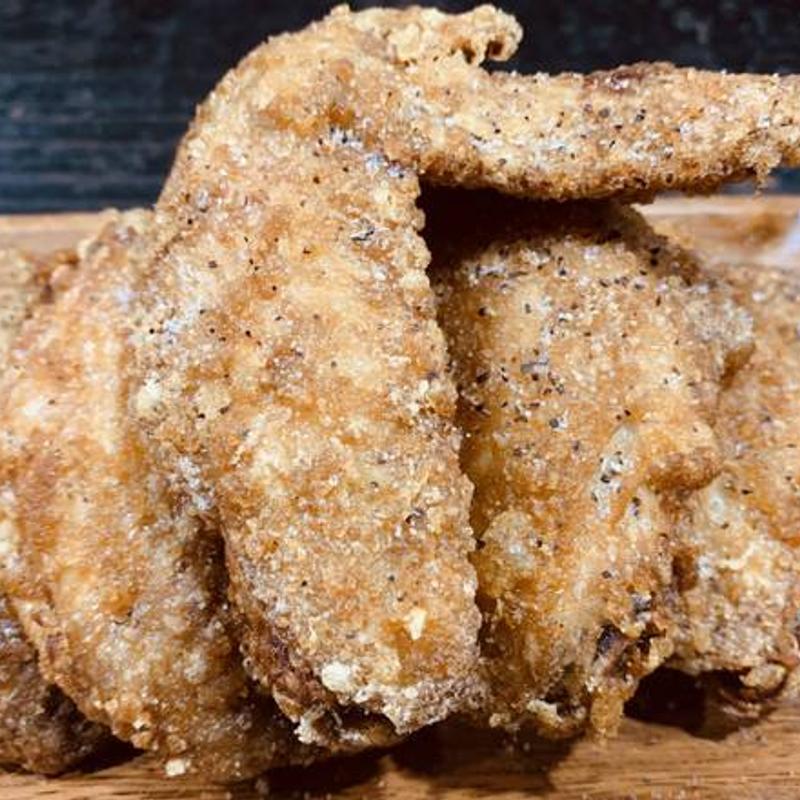 名古屋風手羽先(手羽先専門店バッファローウィングEMAX)