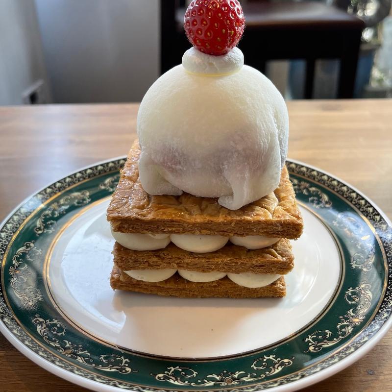 苺大福ミルフィーユ(ドリンクセット)(Re:s cafebar&sweets リスカフェ)