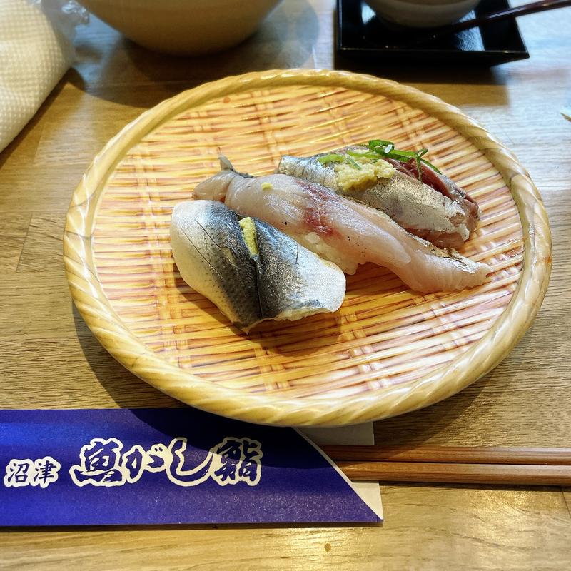 ひかり三種(沼津魚がし鮨 函南店)