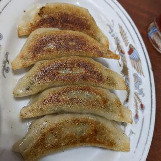 鍋貼餃子（焼餃子）(中華料理 栄福)