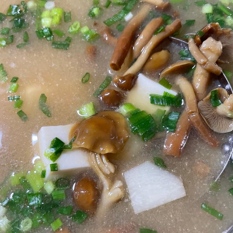 なめこ汁(旭町)