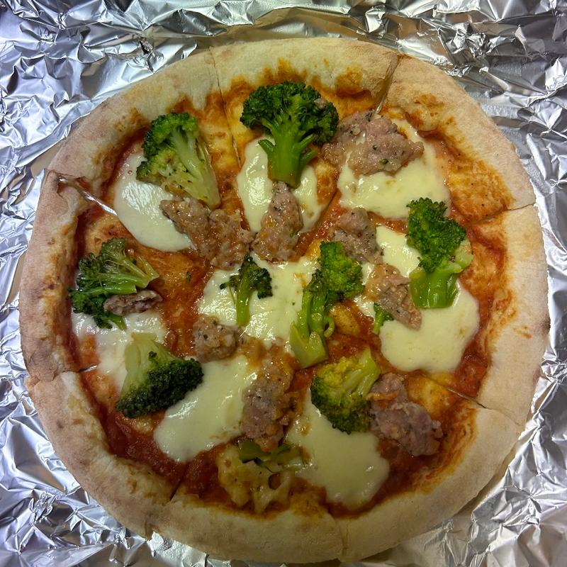 サルシッチャとブロッコリー(モナリザン)