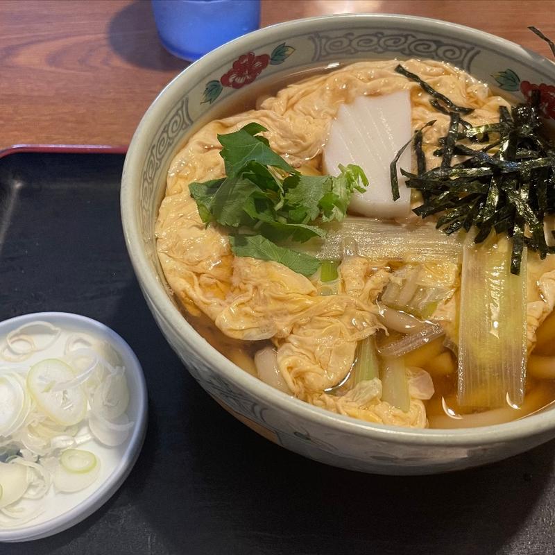玉子とじうどん　大(更科大黒 )