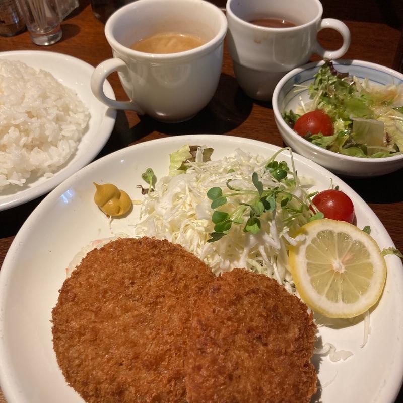 ミックスコロッケ定食➕ミニサラダ(肉の大山 上野店)