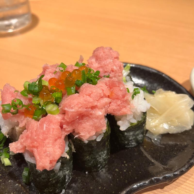 山わさび巻きトロのせ(渋谷っ子居酒屋とととりとん)