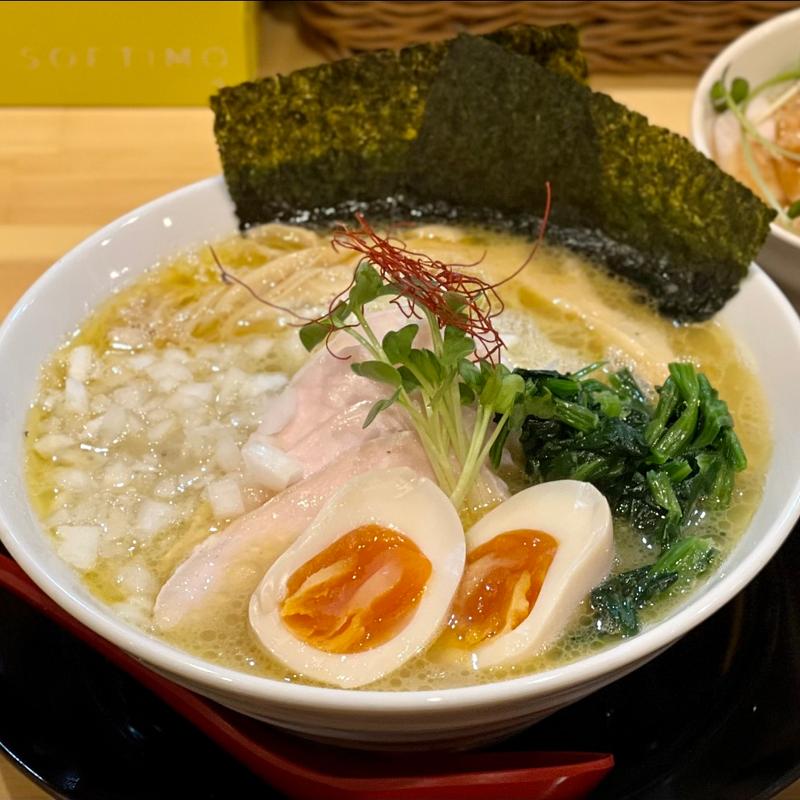 鶏白湯ラーメン塩　トッピング全部のせ(鶏白湯ラーメン ぱいず オリオン通り店)