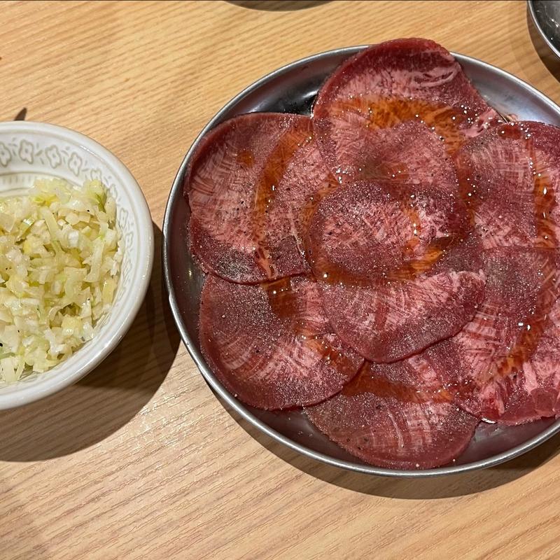 ネギ塩牛タン(焼肉ホルモンまるよし精肉店 新福島店)