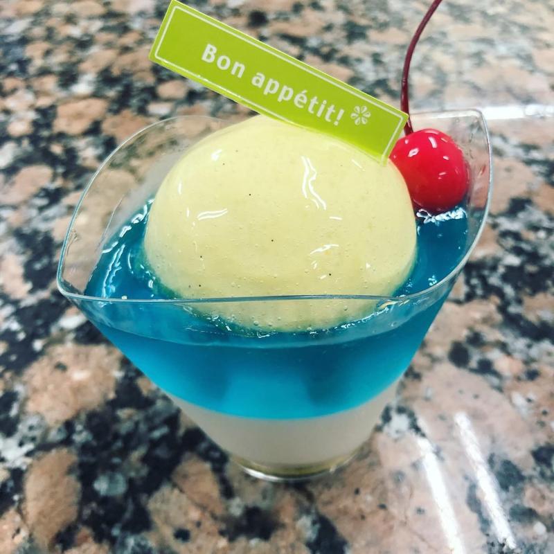 クリームソーダゼリー(トリアノン洋菓子店 高円寺本店)