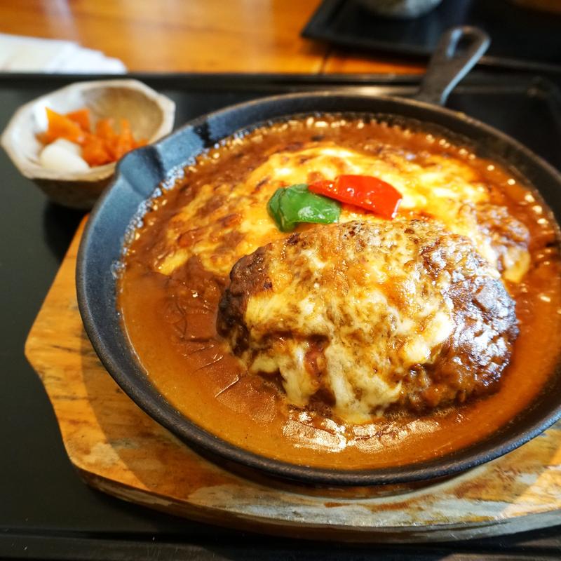 ハンバーグ焼きカリー(レギュラーサイズ)(八女 シャカカリー カレー店)