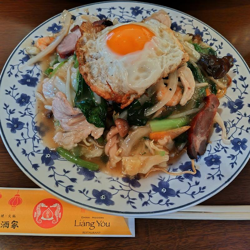 五目ヤキソバ(良友酒家)