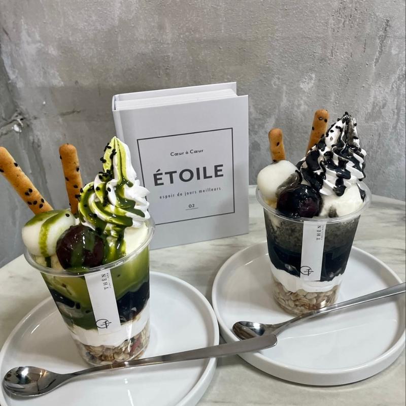 抹茶パフェ&黒ゴマパフェ(THÉN)