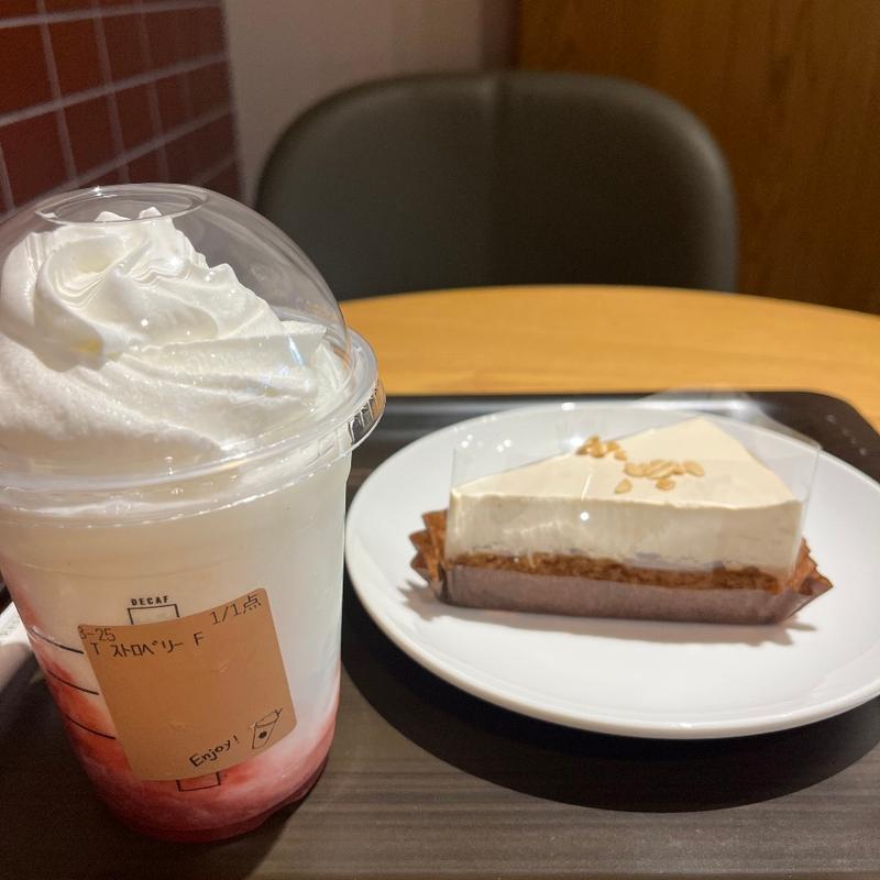 ストロベリーフラペチーノ(スターバックスコーヒー ゆめモール西条店)