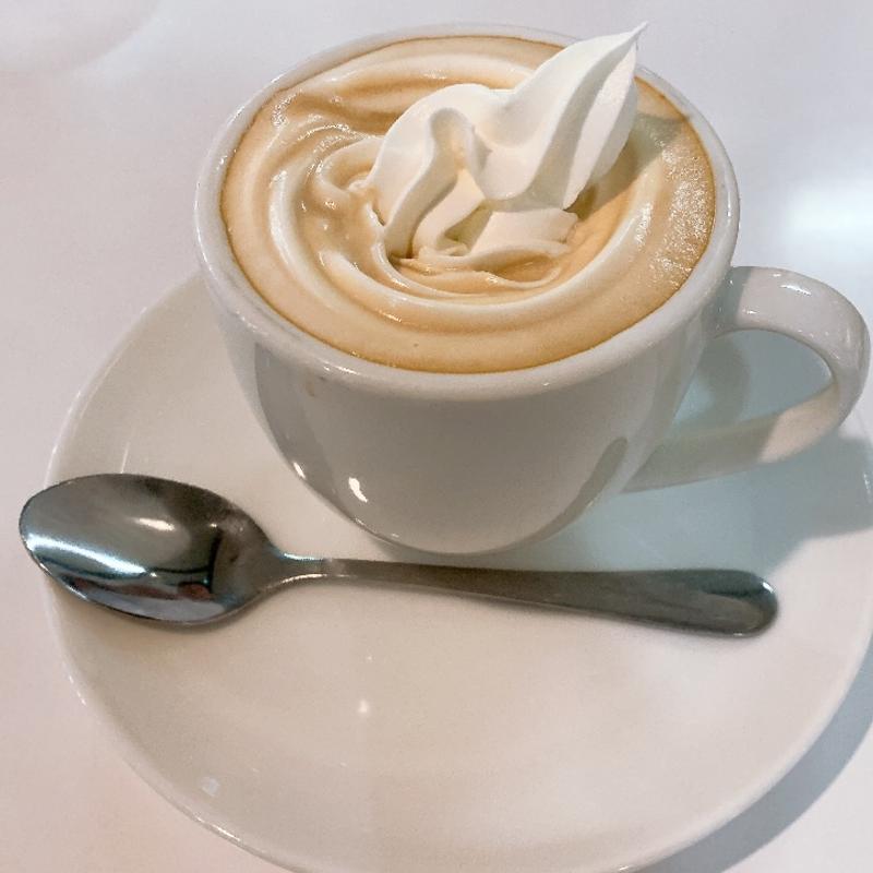 ウインナーコーヒー(コーヒーハウス瓦斯灯)