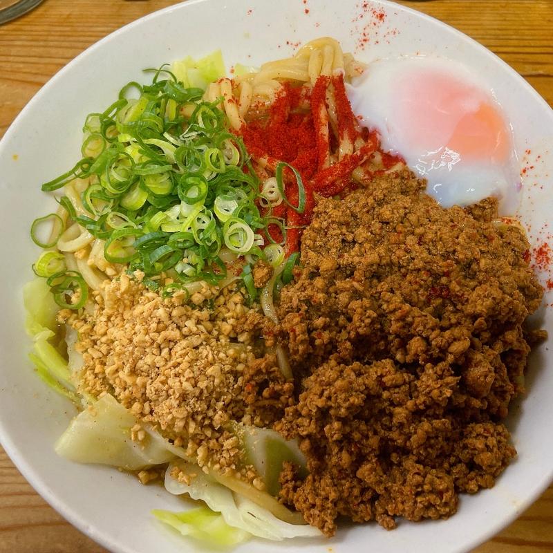 汁なし担担麺、温玉(自家製麺てんか)