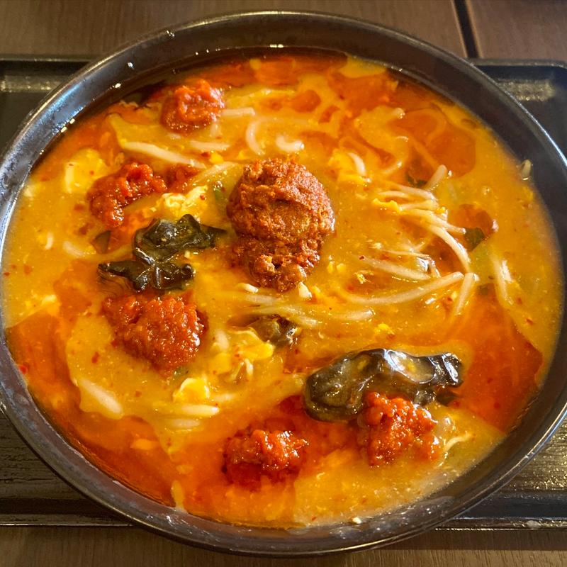 ドラゴン辛麺(大連厨房 大連の龍)