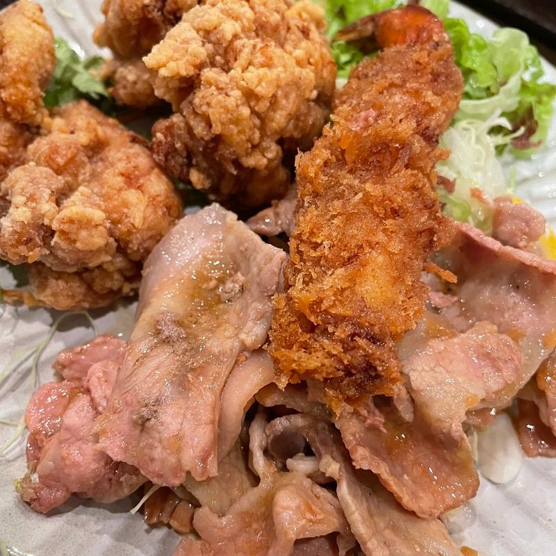生姜焼き、竜田揚げ、エビフライ　ランチ(伊蔵 半蔵門店)