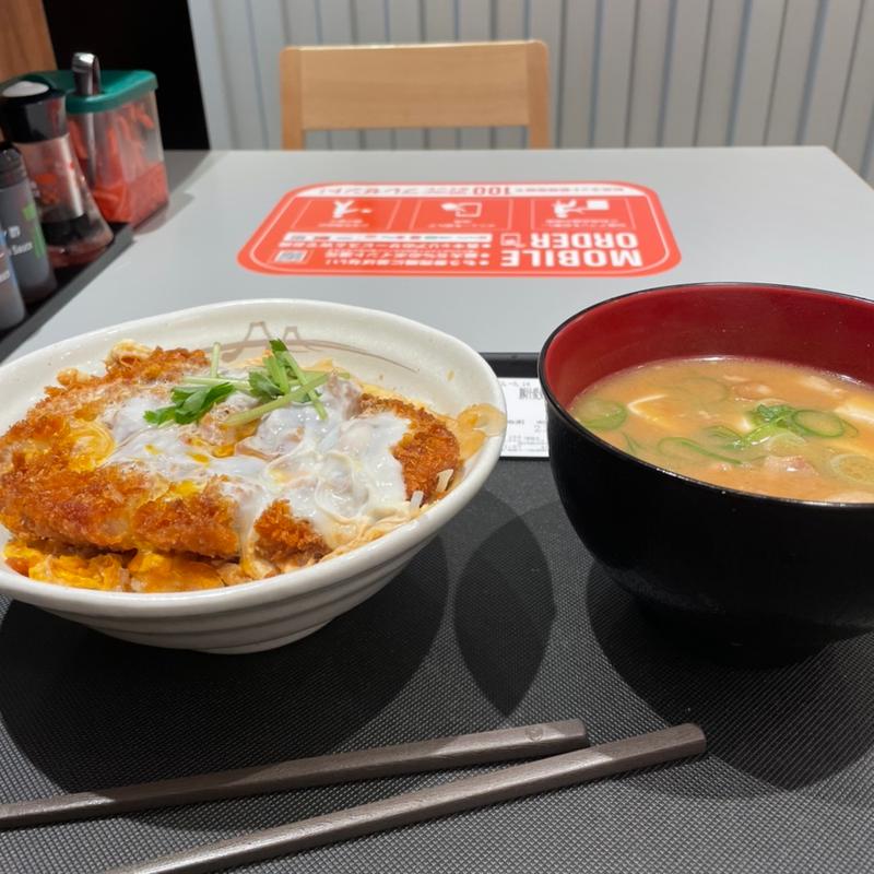ロースかつ丼豚汁(松屋 新開地 （松屋　新開地店（兵庫県/神戸市/兵庫区/新開地/牛丼、カレー、定食・食堂））)