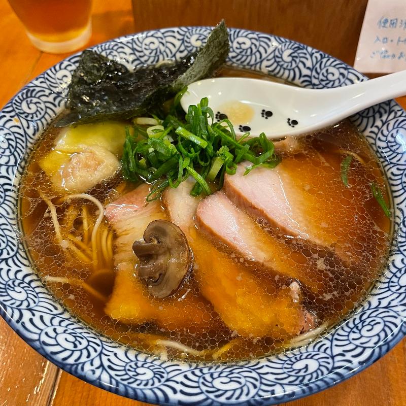 ちゃーしゅーわんたんめんハーフ（塩・正油）(らーめん森や。)