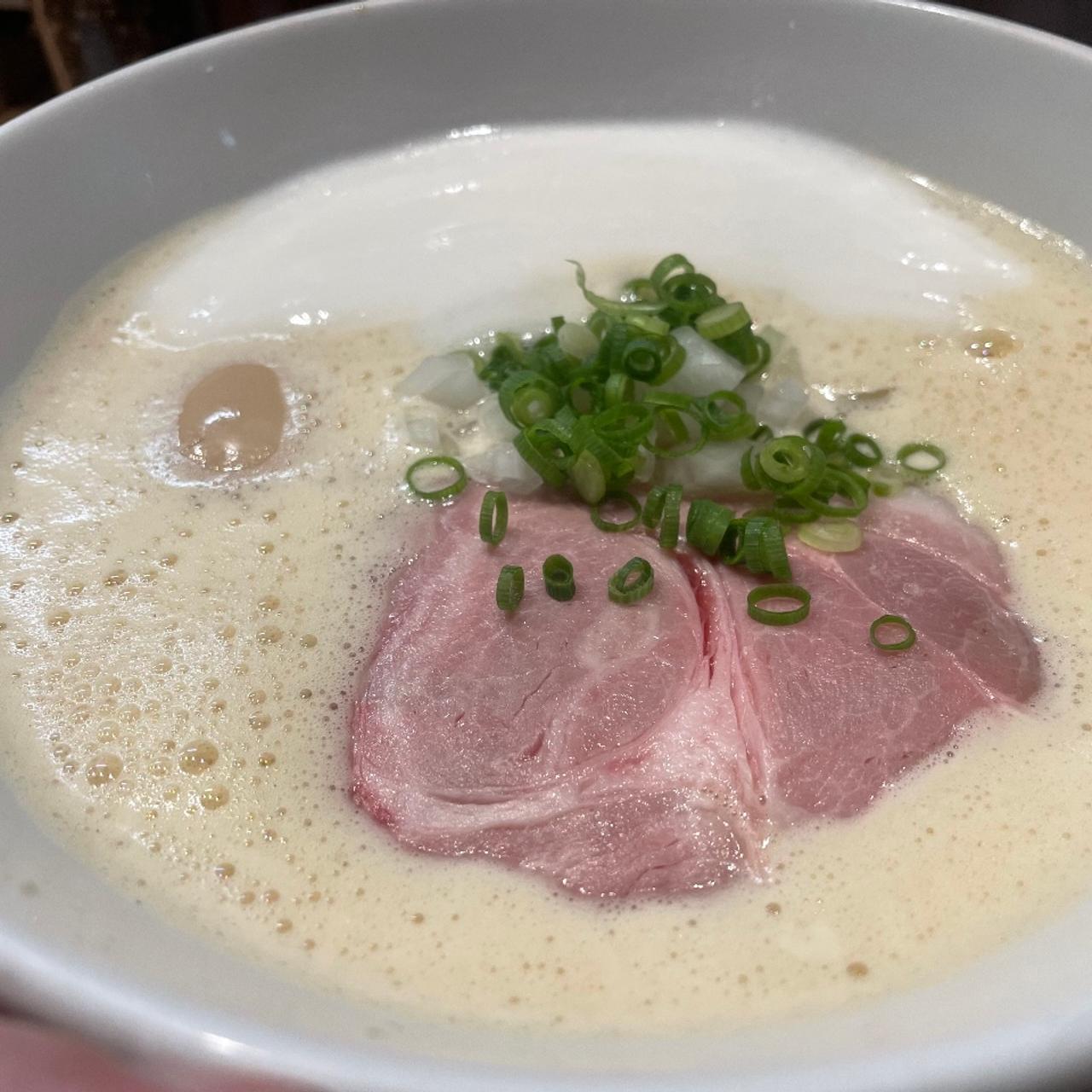 味玉ふく流ラーメン(ふく流らーめん轍 LINKS UMEDA店)の口コミ一覧 おいしい!が増えるグルメアプリ「SARAH」 味玉ふく流ラーメン(ふく流らーめん轍 LINKS UMEDA店)の口コミ一覧 おいしい!が増えるグルメアプリ「SARAH」