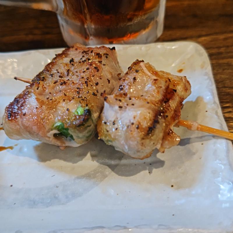 チーズピーマン豚バラ巻き(炭火焼 とんぺい 上大岡店)