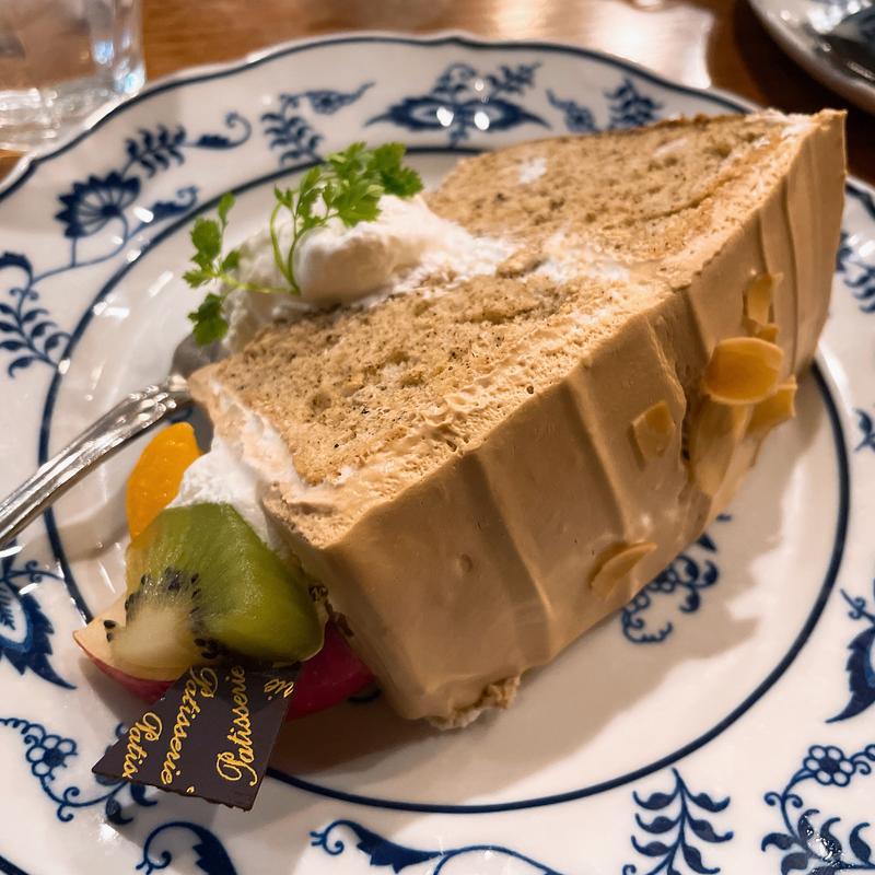 紅茶のシフォンケーキ(西洋茶館)